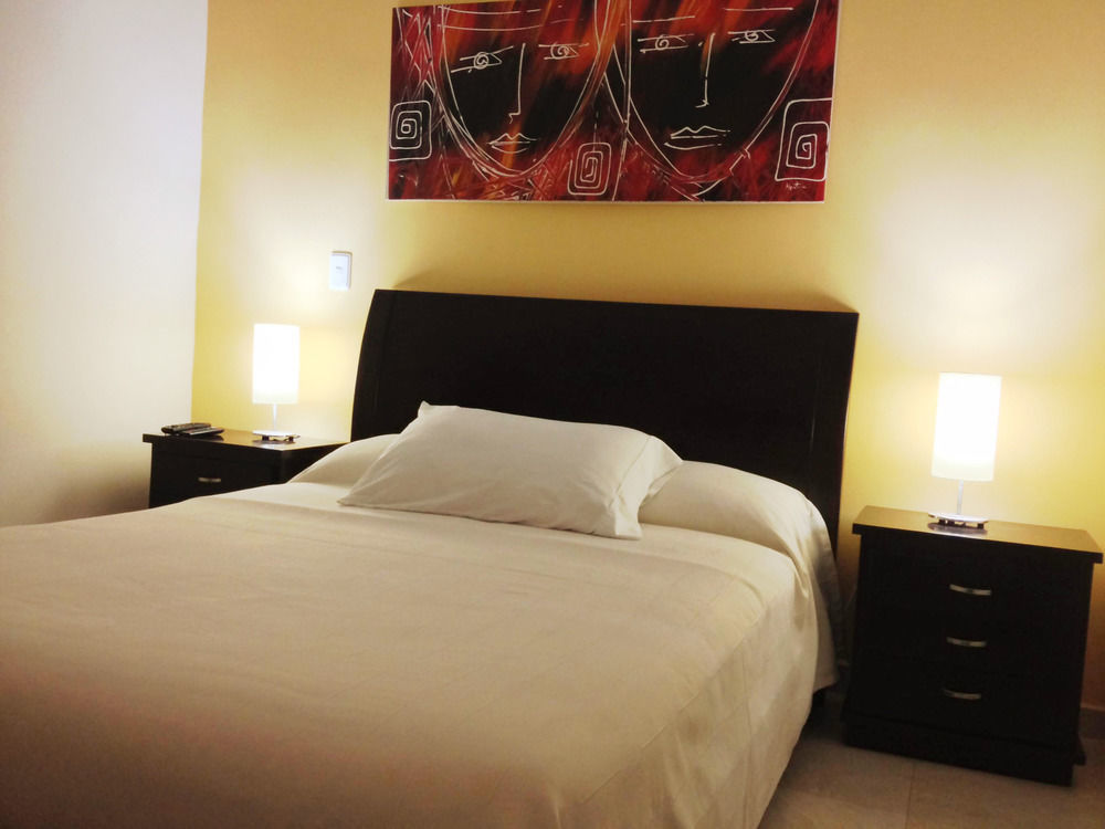 Casa Borbon Hotel ซาเลนโต ภายนอก รูปภาพ
