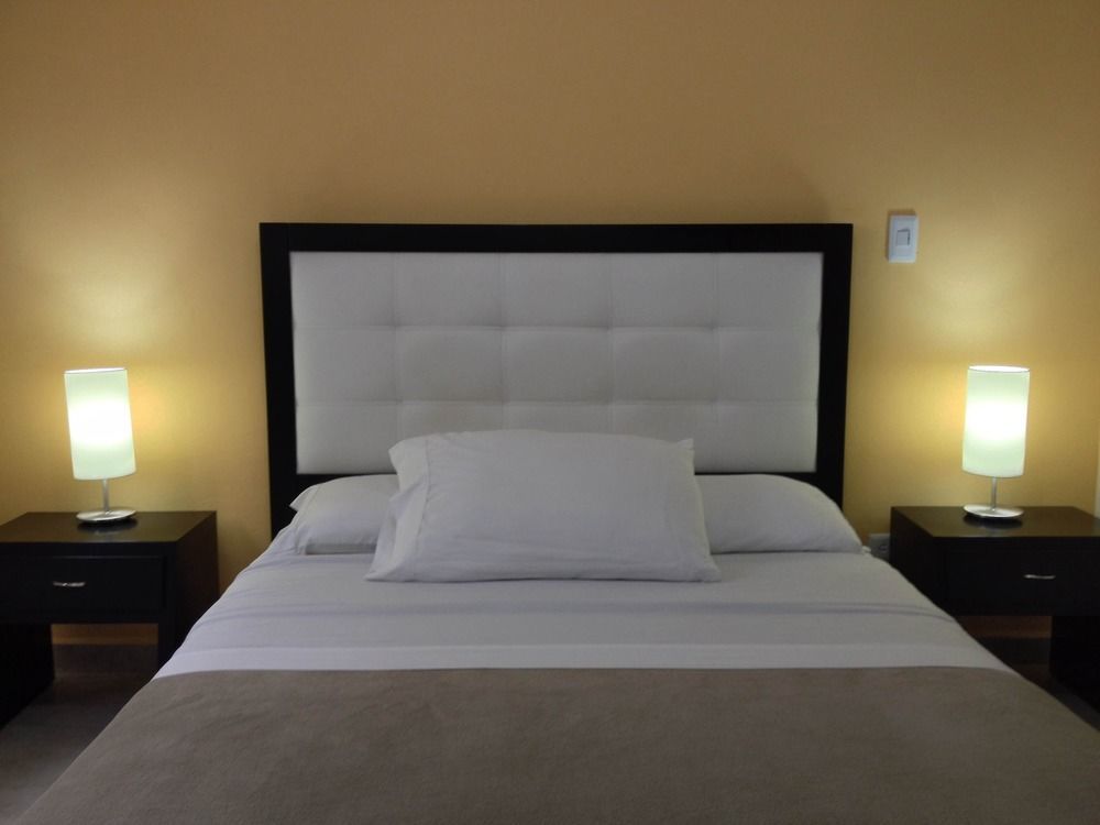 Casa Borbon Hotel ซาเลนโต ภายนอก รูปภาพ