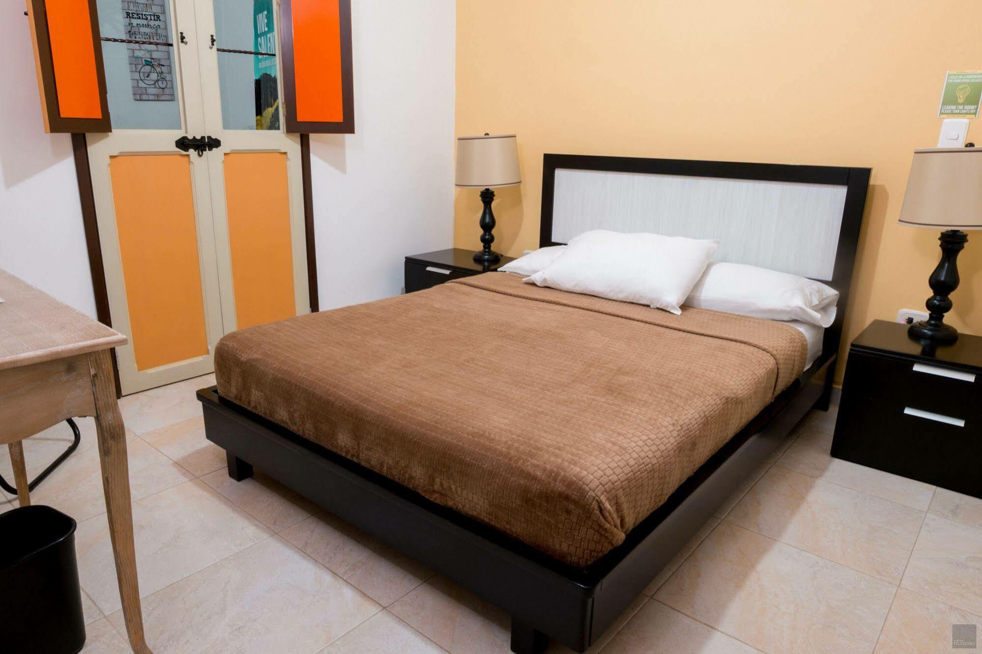 Casa Borbon Hotel ซาเลนโต ภายนอก รูปภาพ